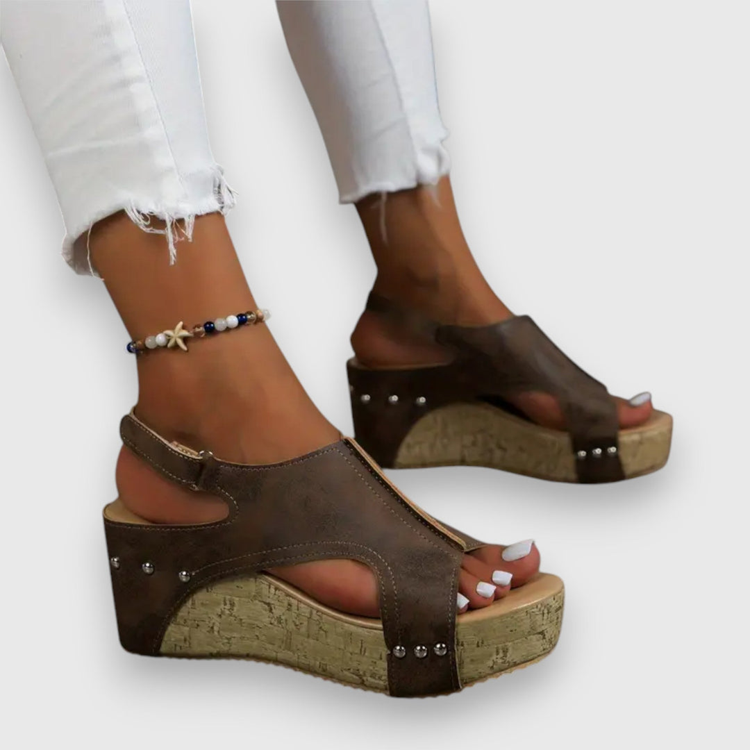 Mia – Vintage Platform Sandals