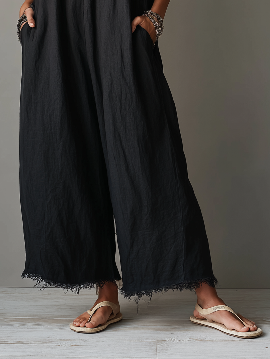 Léa - Minimalist linen jumpsuit for women