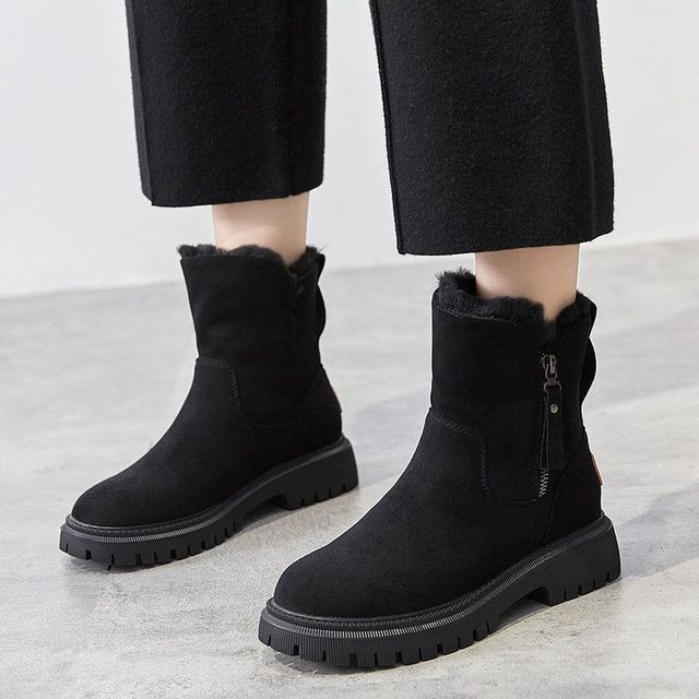 Monique - Stylish and Warm Zipped Boots