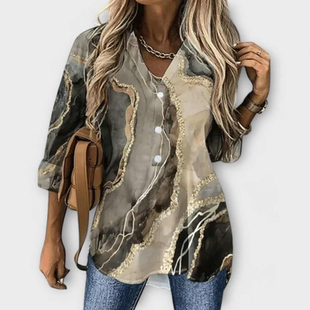 Filine – Elegance and Uniqueness in a Women’s Blouse