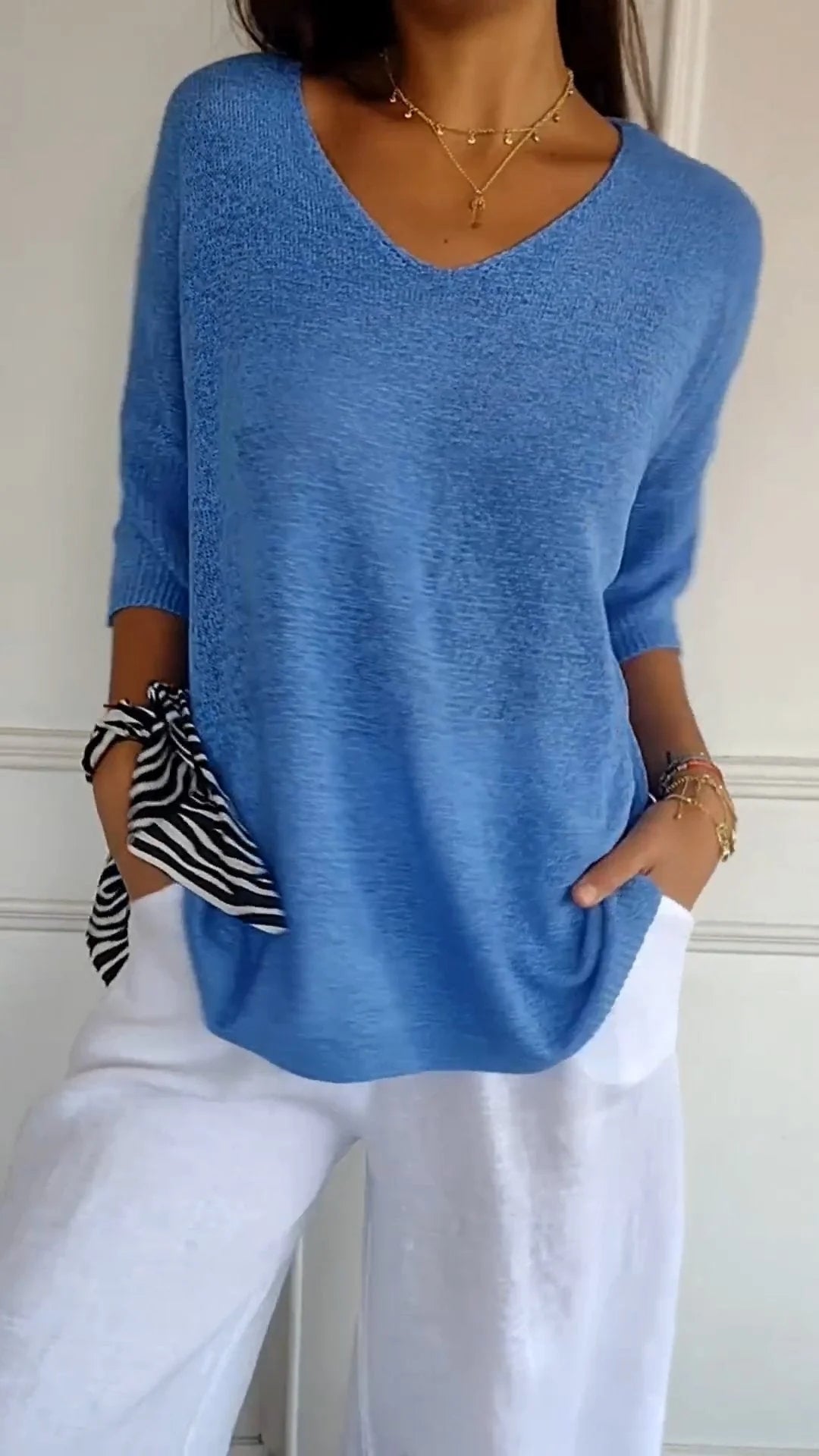 Anna - Knitted top with V-neck