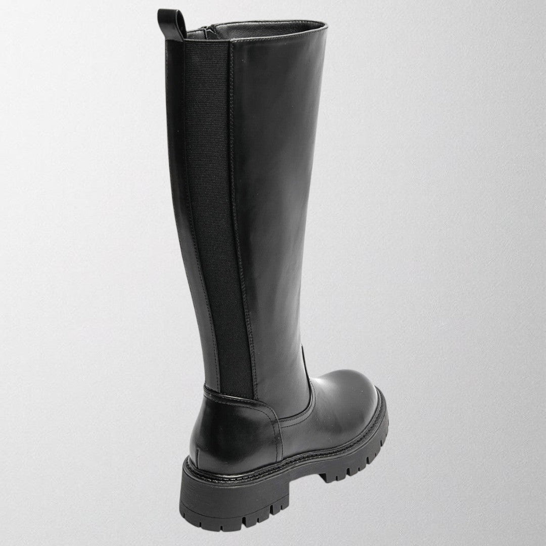 Olivia – Classic black boots