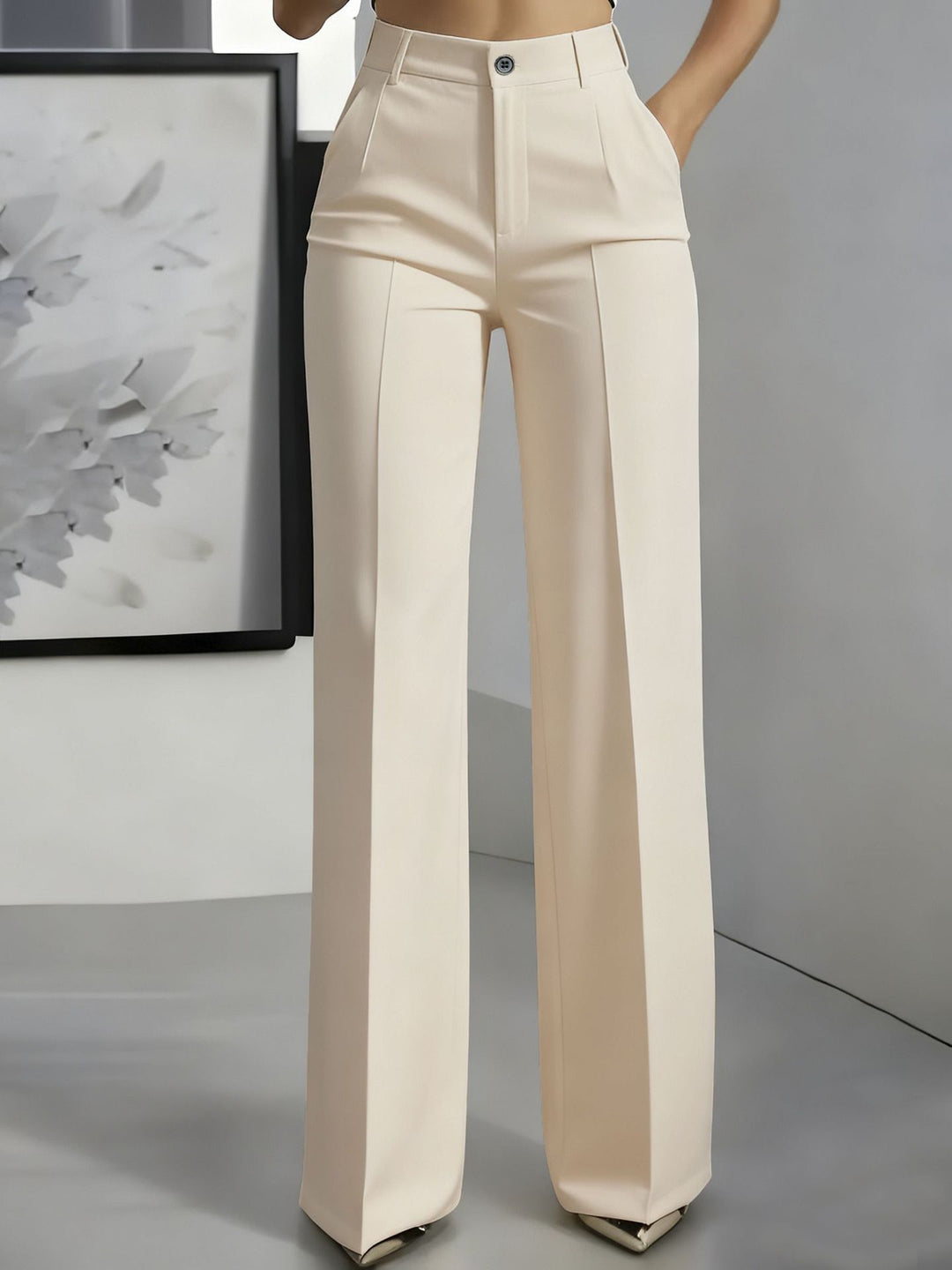 Charlotte - High waisted trousers with an elastic waistband