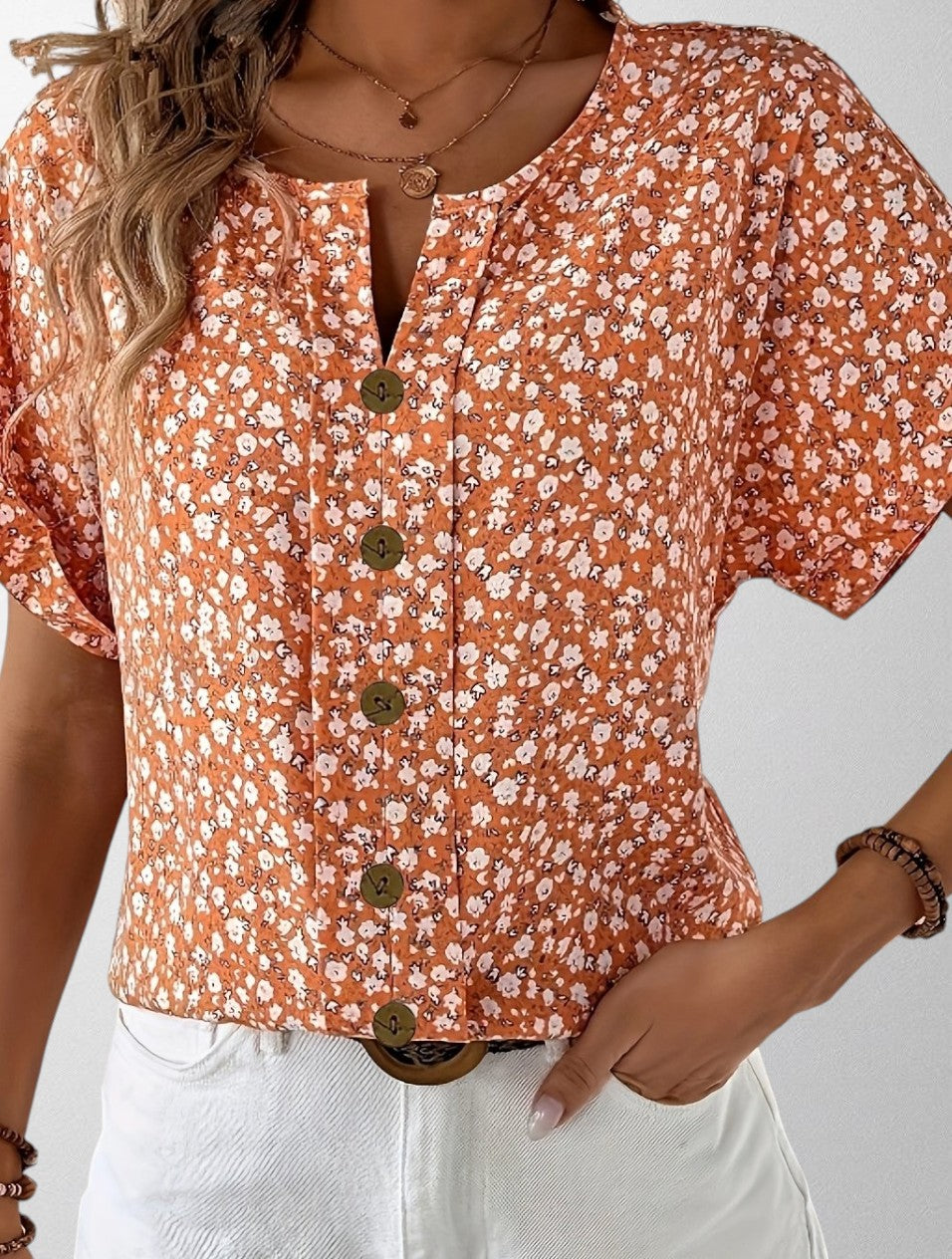 Olivia - Floral Button-Up Blouse