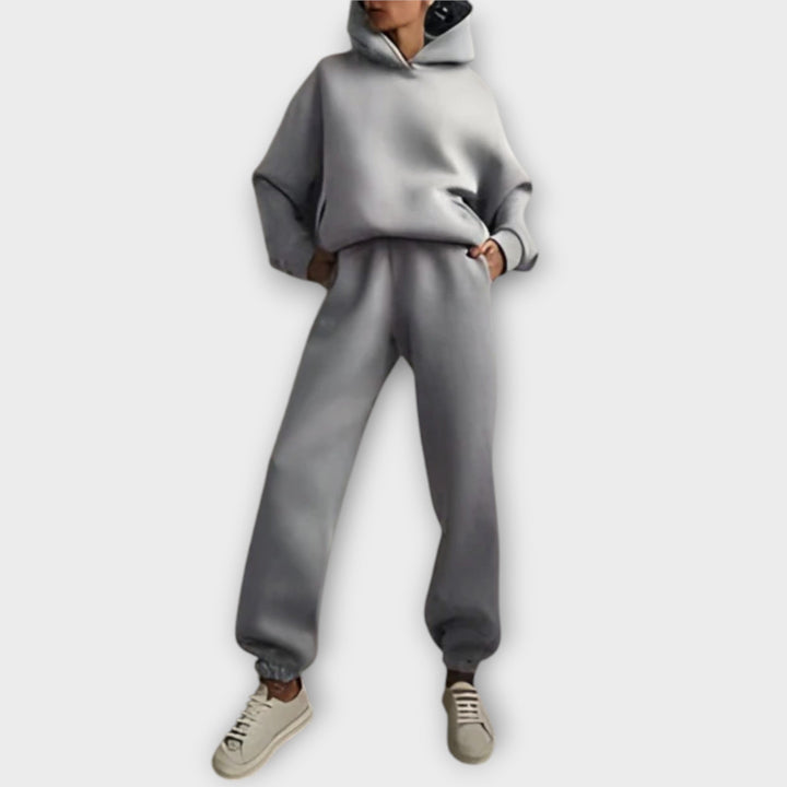 Kristine – Cosy Tracksuit