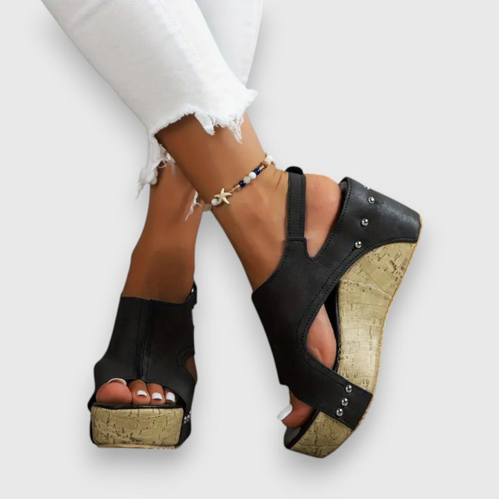 Mia – Vintage Platform Sandals