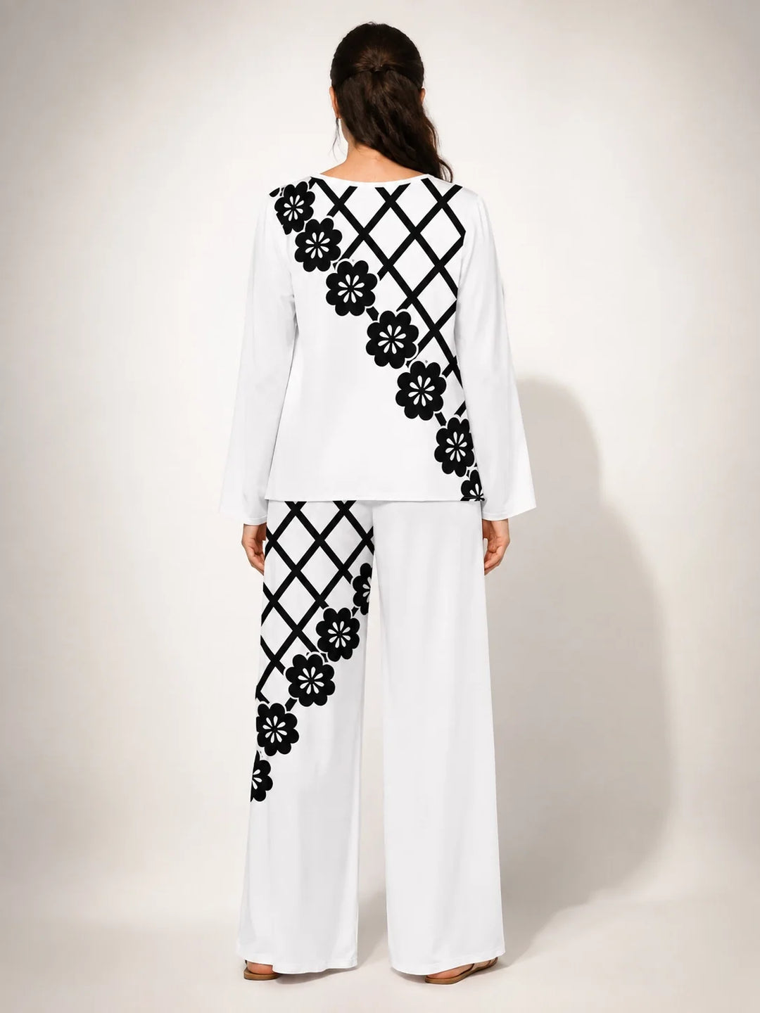 Quiteria™ | White Floral Set