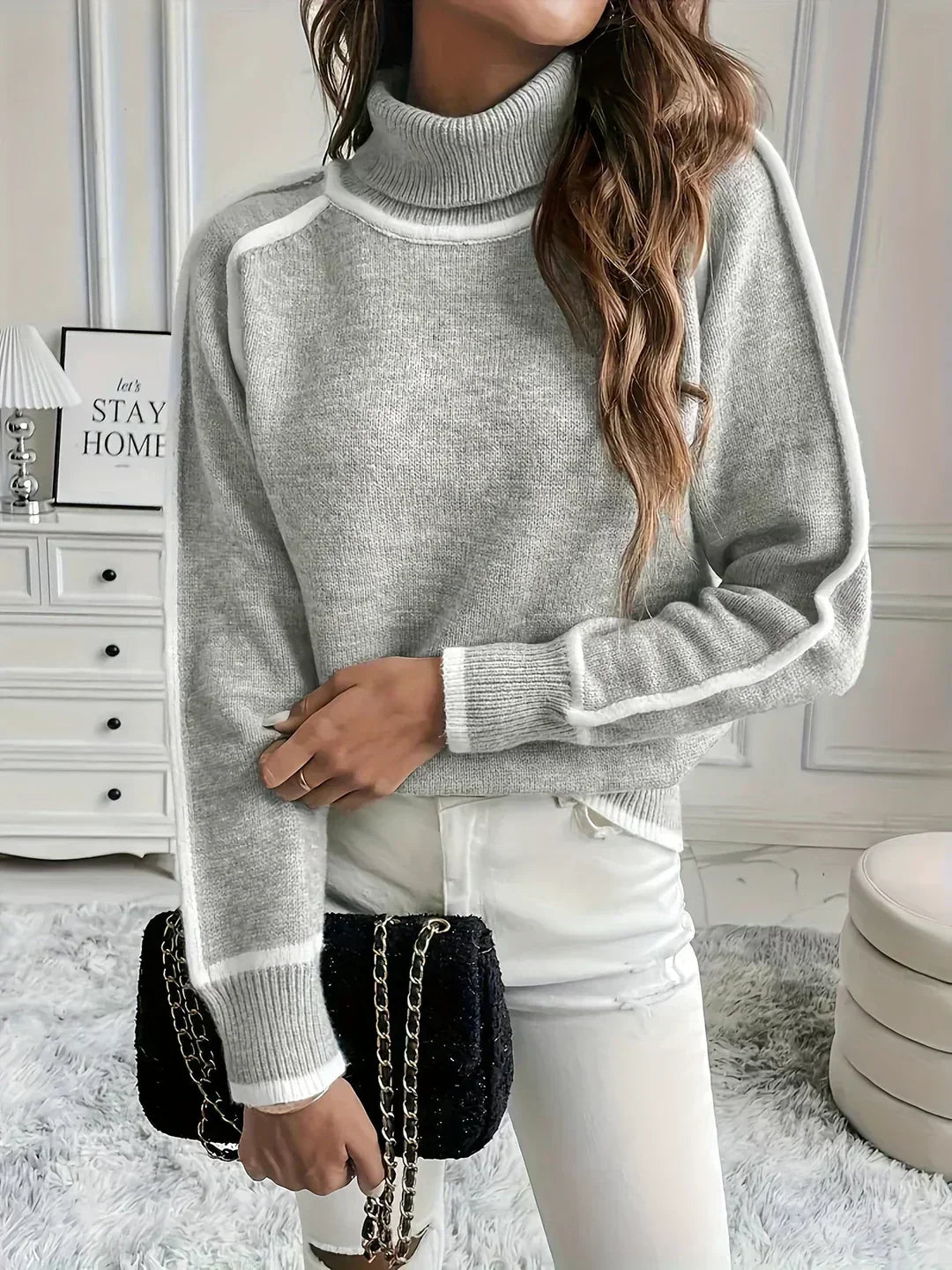 Fiora | Sweet jumper with high collar