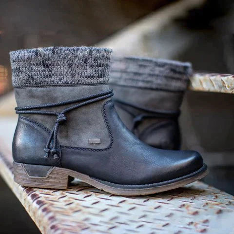 Léonie - Stylish Orthopaedic Boots in Vegan Leather