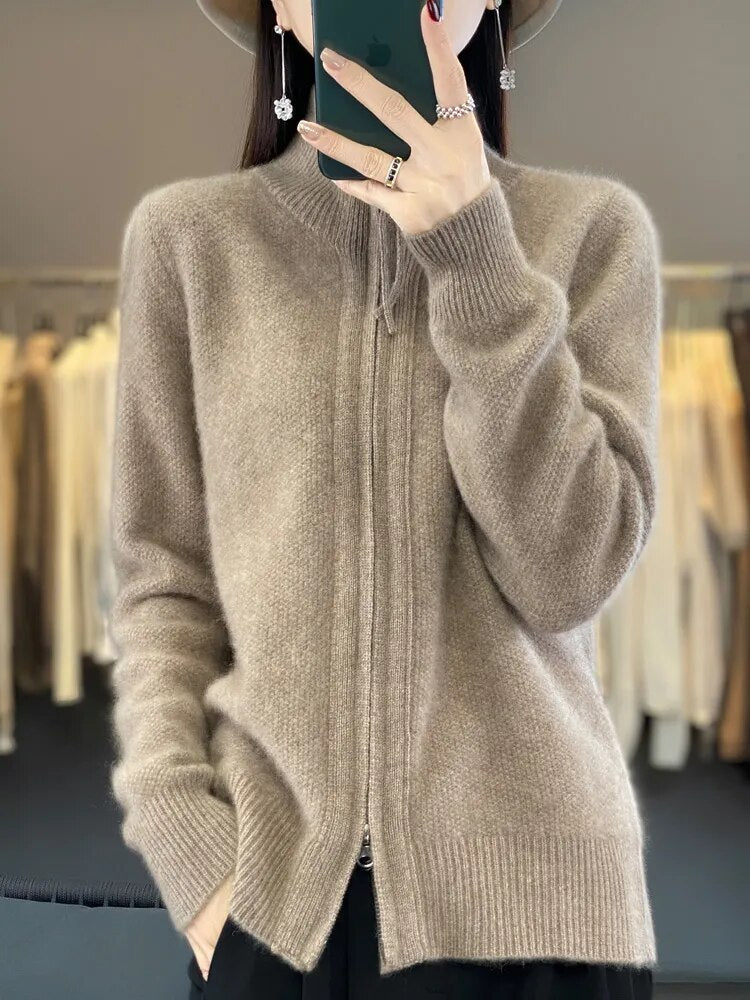 Piera | Cosy Zip-Up Cardigan