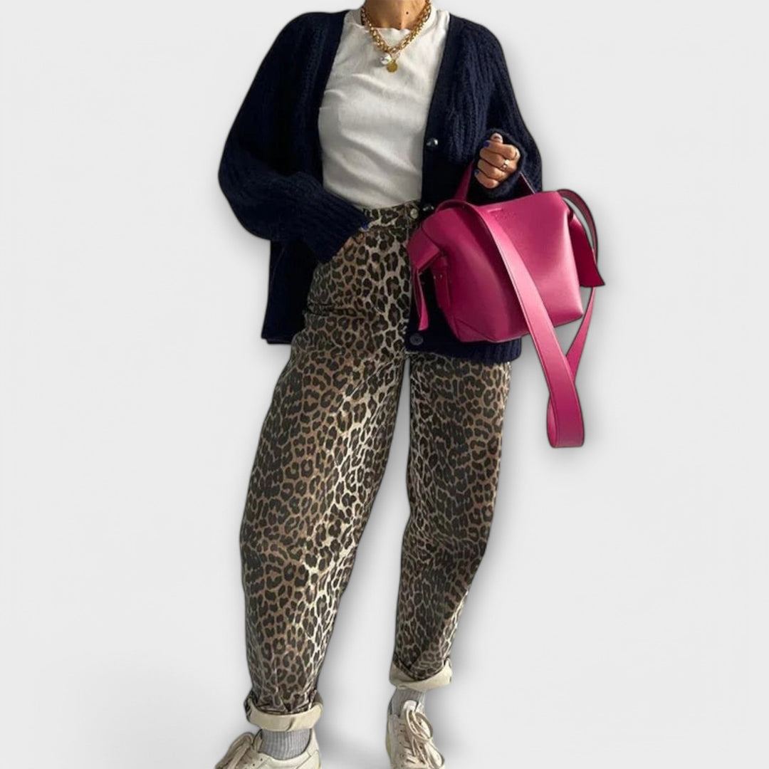 Chandra - Vintage Jeans with Leopard Print
