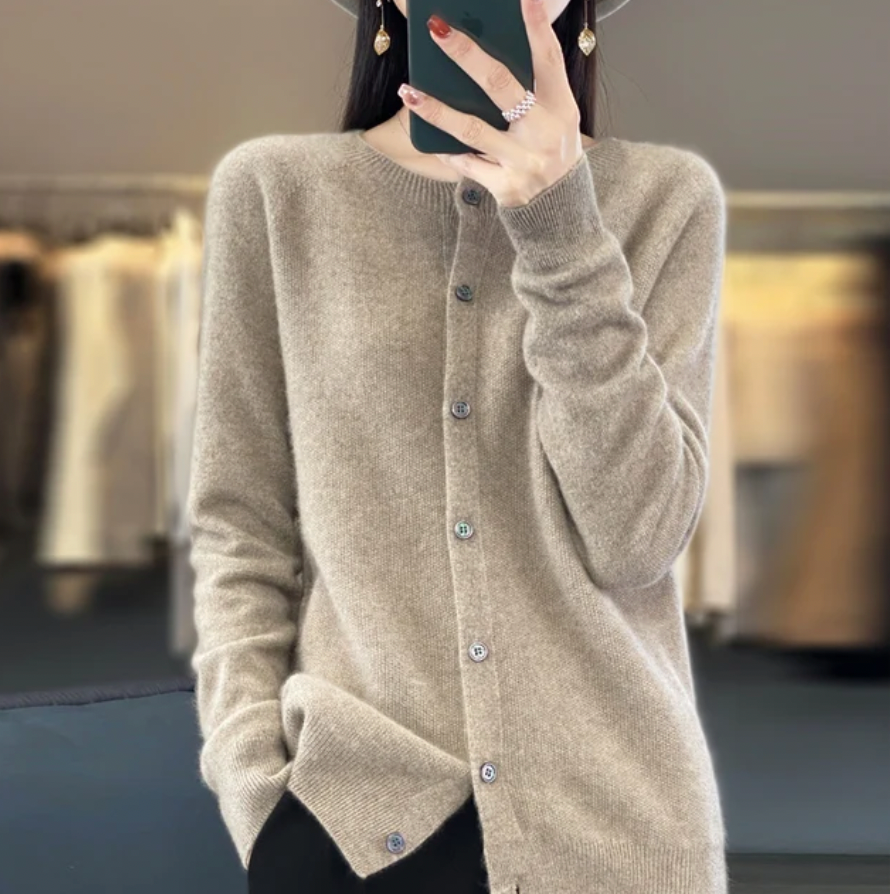 Mirella | Comfortable Cardigan with Buttons
