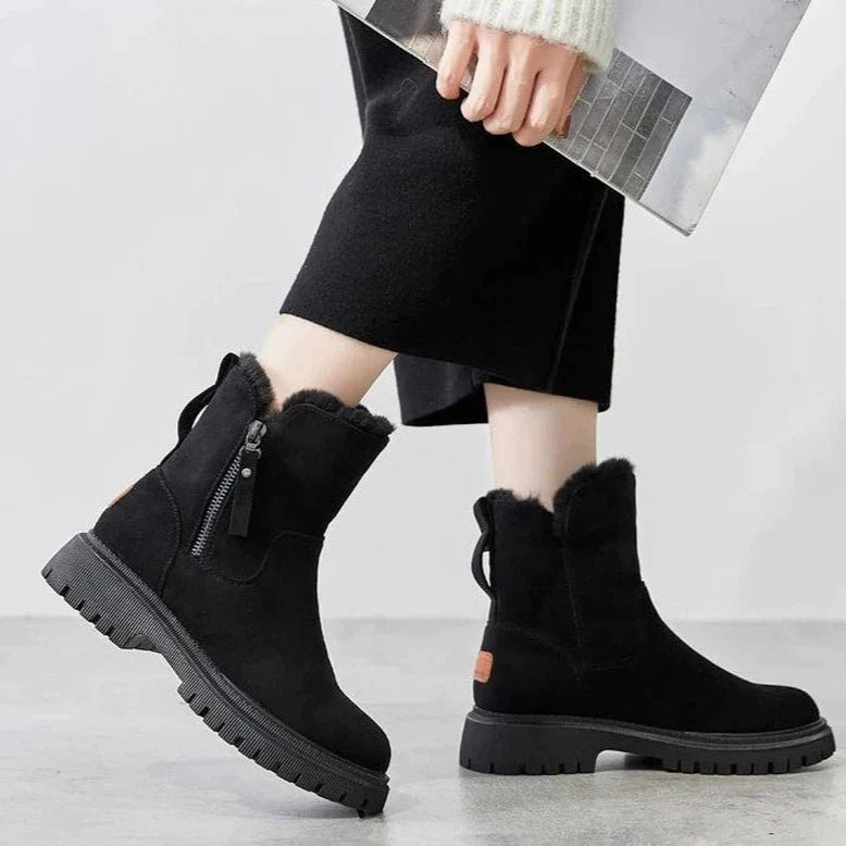 Monique - Stylish and Warm Zipped Boots