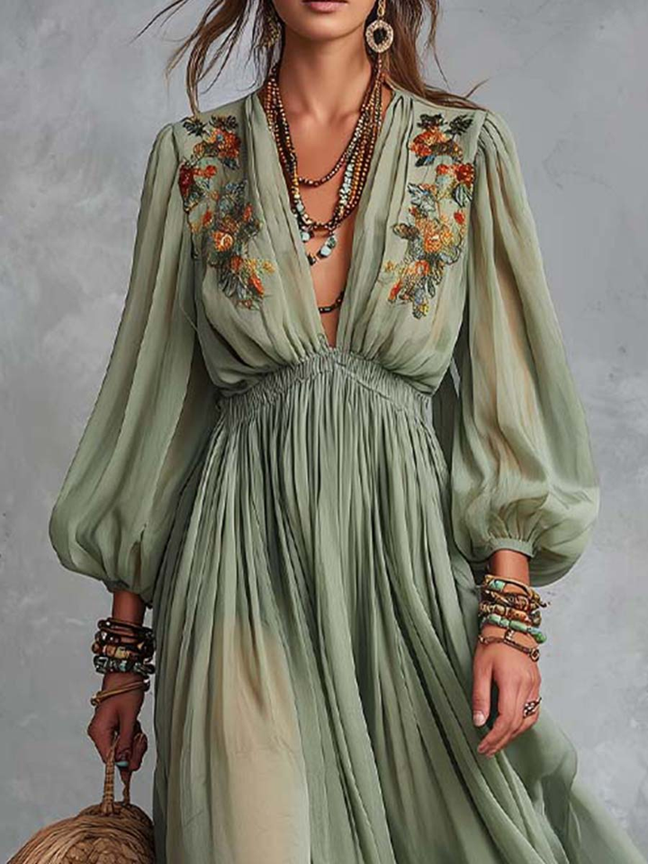 Julia | Long bohemian-style dress with floral print