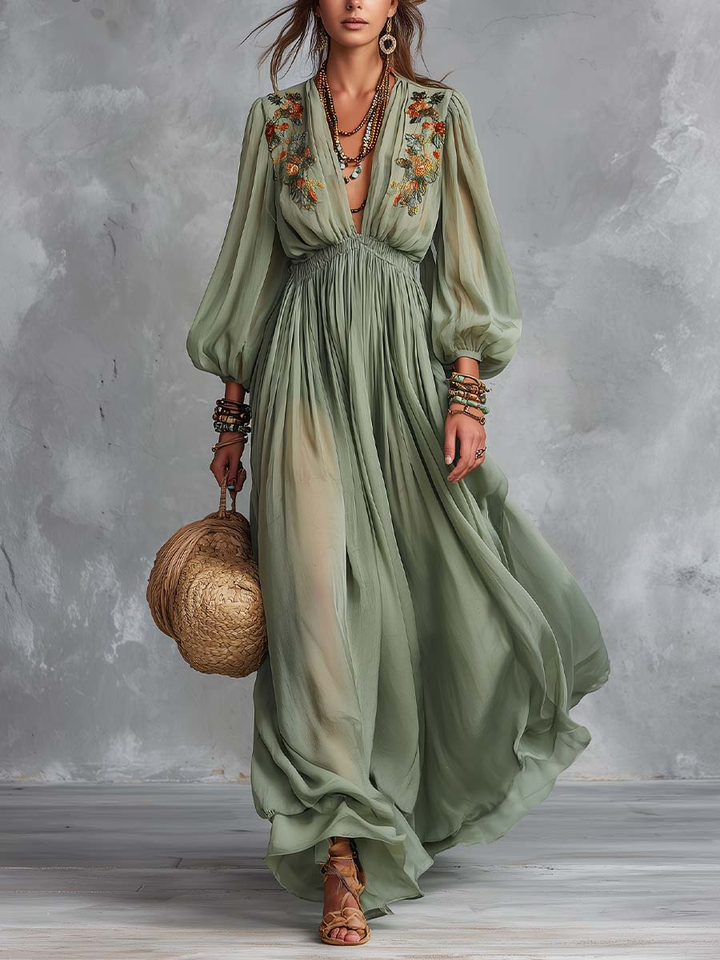 Julia | Long bohemian-style dress with floral print
