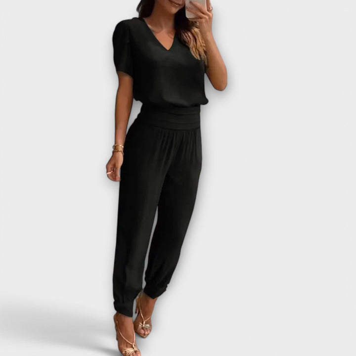 Irmelin – Elegant Set with Top and Trousers