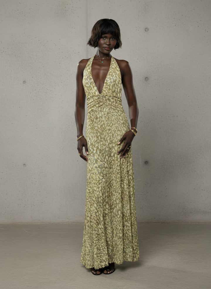 Chelsea · Maxi dress with bow at the back