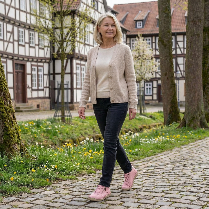 Mila – Comfortable orthopedic sneakers with a zipper
