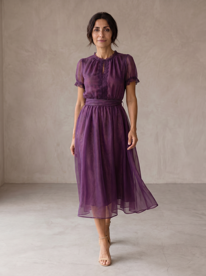Flavia | Maxi dress with teardrop neckline and chiffon lace trim