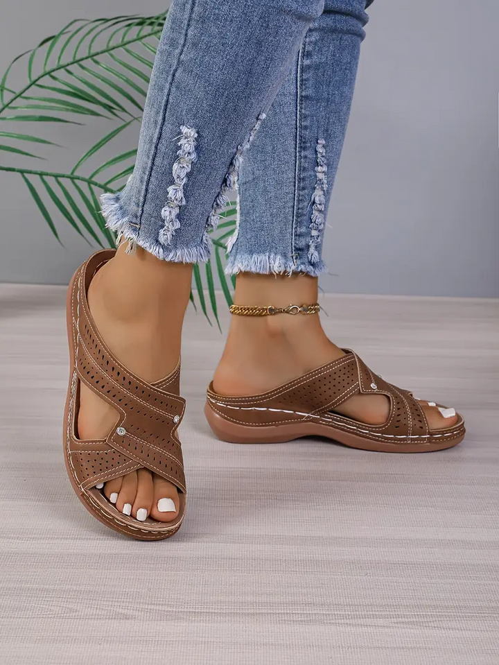 Claudia® - Orthopaedic Sandals | Premium Edition